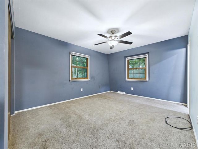 80 Glenwood Drive, Glen Carbon, IL 62034