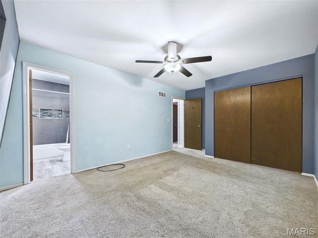 80 Glenwood Drive, Glen Carbon, IL 62034