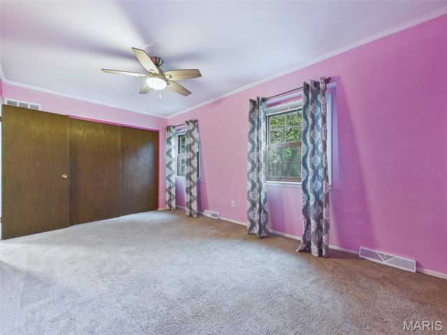 80 Glenwood Drive, Glen Carbon, IL 62034