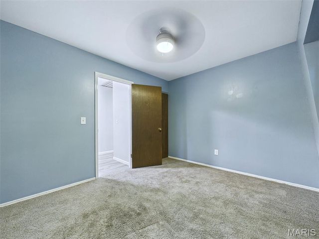 80 Glenwood Drive, Glen Carbon, IL 62034