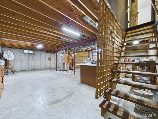 80 Glenwood Drive, Glen Carbon, IL 62034