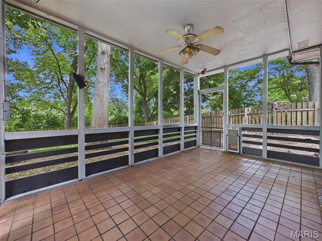 80 Glenwood Drive, Glen Carbon, IL 62034
