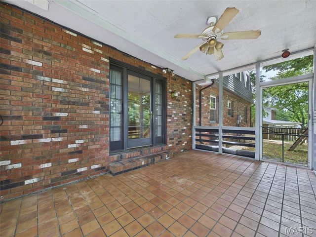 80 Glenwood Drive, Glen Carbon, IL 62034