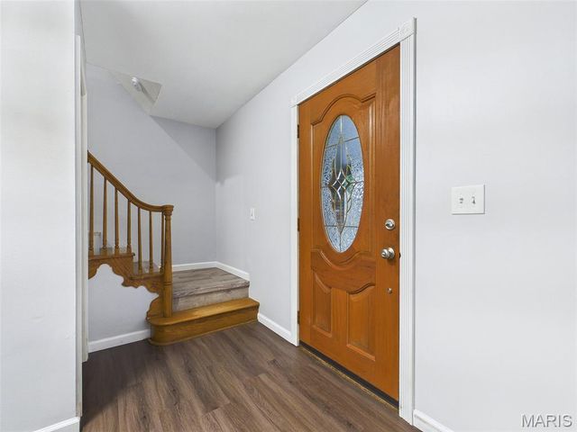 80 Glenwood Drive, Glen Carbon, IL 62034