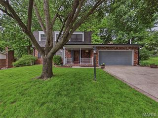 80 Glenwood Drive, Glen Carbon, IL 62034