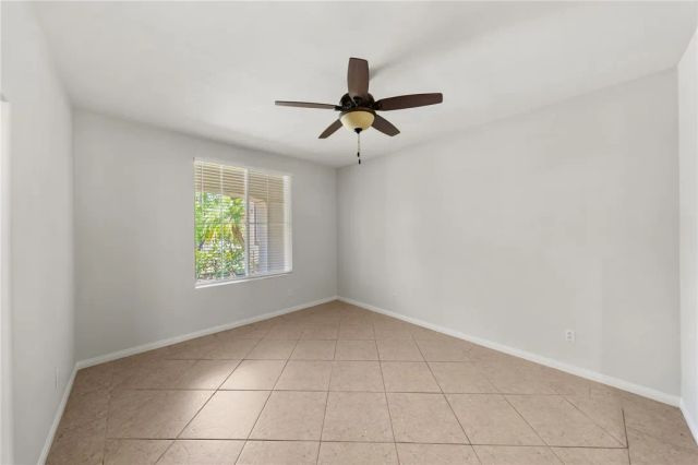 1696 Tamarron, Corona, CA 92883