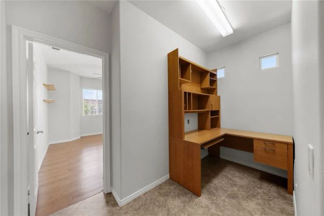 1696 Tamarron, Corona, CA 92883