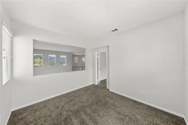 1696 Tamarron, Corona, CA 92883