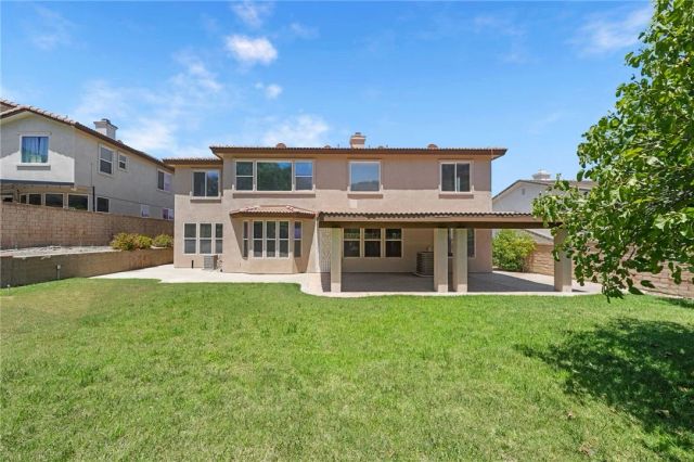 1696 Tamarron, Corona, CA 92883