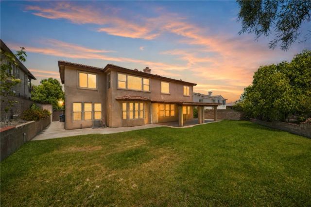 1696 Tamarron, Corona, CA 92883