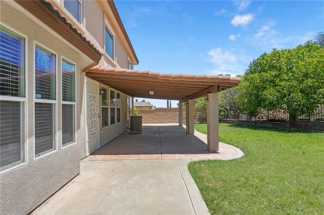 1696 Tamarron, Corona, CA 92883