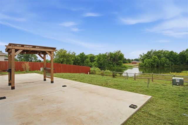 1404 Sandstone Drive, Noble, OK 73068