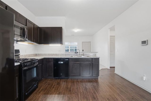 1404 Sandstone Drive, Noble, OK 73068