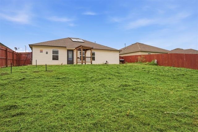 1404 Sandstone Drive, Noble, OK 73068
