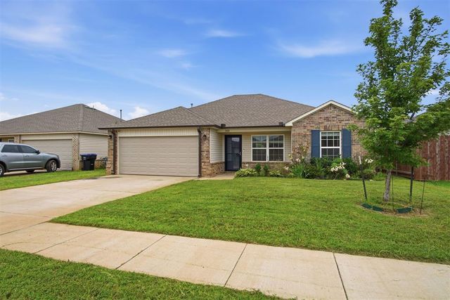 1404 Sandstone Drive, Noble, OK 73068