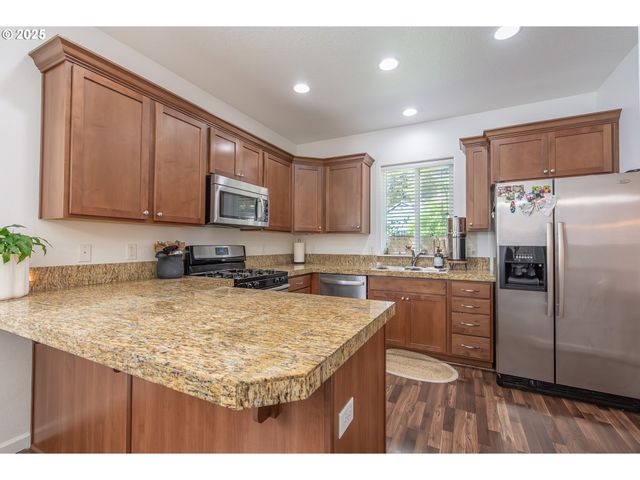 5065 Sw 207TH Pl, Beaverton, OR 97078