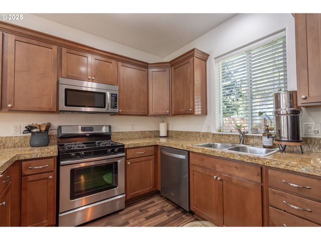 5065 Sw 207TH Pl, Beaverton, OR 97078