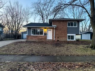 305 WINNEBAGO Street, Park Forest, IL 60466