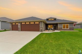 301 S Sunshine Ave Avenue, Brandon, SD 57005