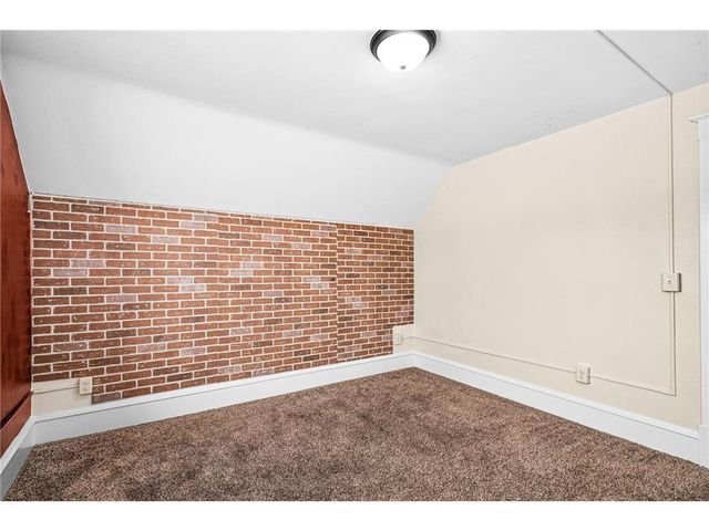 4022 E 2nd Street, Superior, WI 54880