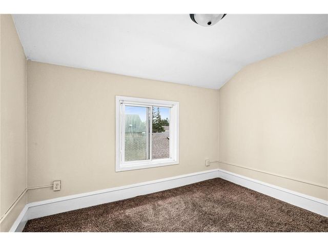 4022 E 2nd Street, Superior, WI 54880