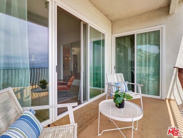 18111 Coastline Drive 2, Malibu, CA 90265