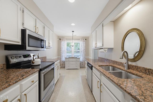 126 Lake Hollow Circle, Cary, NC 27513