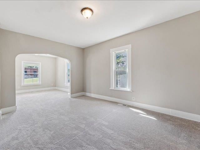 949 N Indiana Ave, Wichita, KS 67214