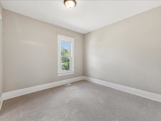 949 N Indiana Ave, Wichita, KS 67214