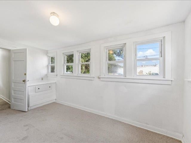 949 N Indiana Ave, Wichita, KS 67214