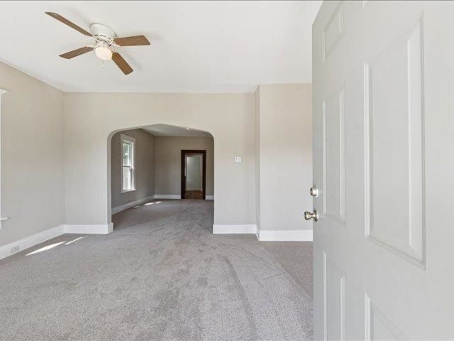 949 N Indiana Ave, Wichita, KS 67214