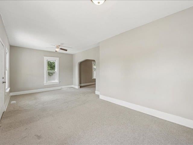 949 N Indiana Ave, Wichita, KS 67214