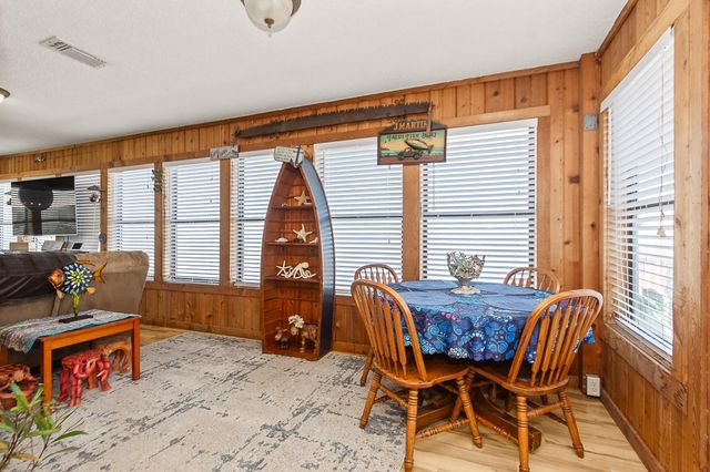 222 Fishermans Isle, Brazoria, TX 77422