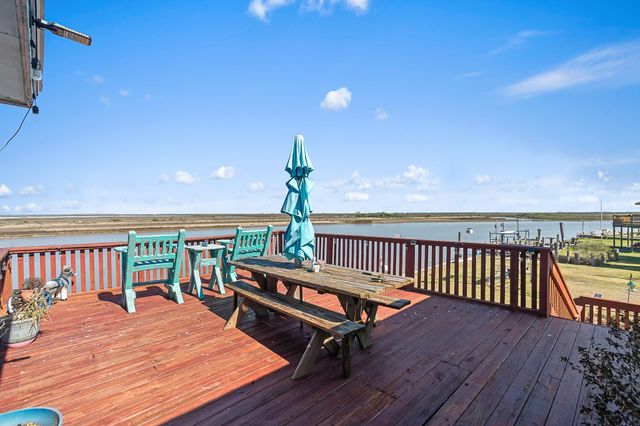 222 Fishermans Isle, Brazoria, TX 77422