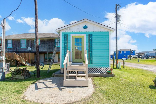222 Fishermans Isle, Brazoria, TX 77422