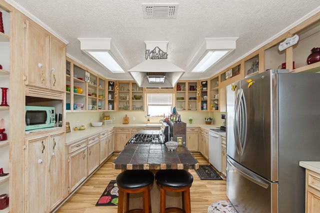 222 Fishermans Isle, Brazoria, TX 77422