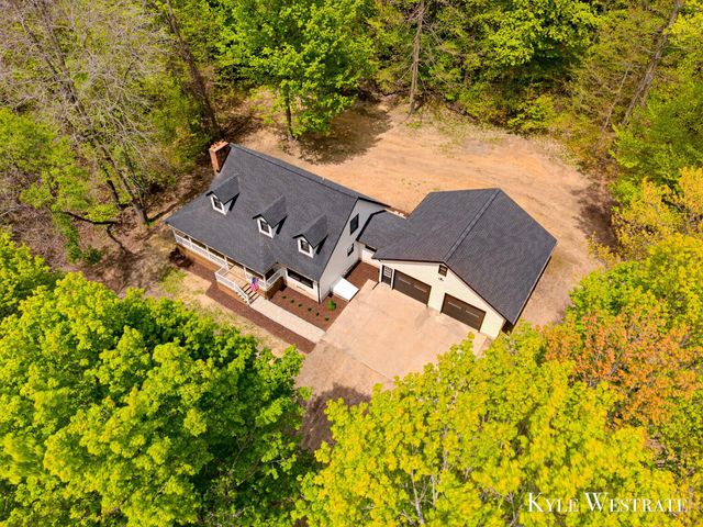 501 144th Avenue, Leighton Twp, MI 49316