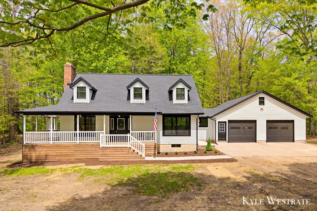 501 144th Avenue, Leighton Twp, MI 49316