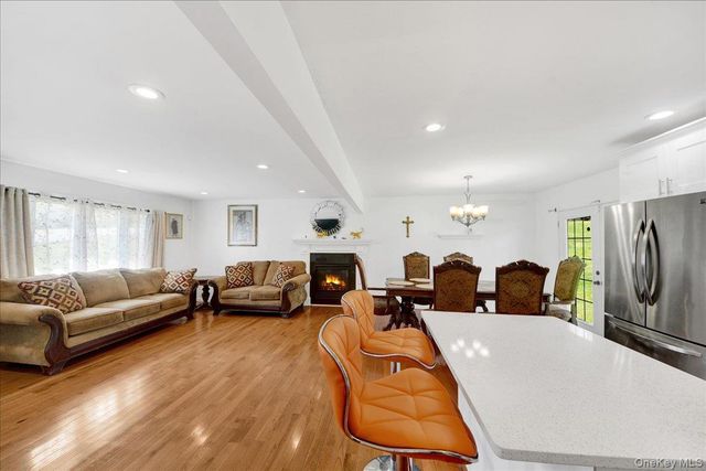 1 Forest Lane, Salisbury Mills, NY 12577