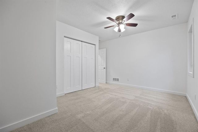 2505 E 40th Street, Des Moines, IA 50317