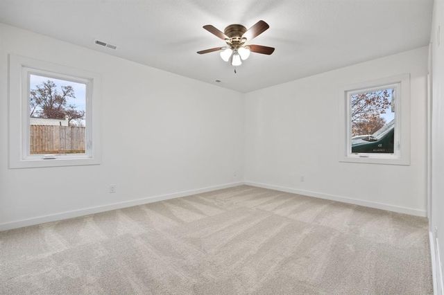 2505 E 40th Street, Des Moines, IA 50317