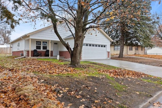 2505 E 40th Street, Des Moines, IA 50317