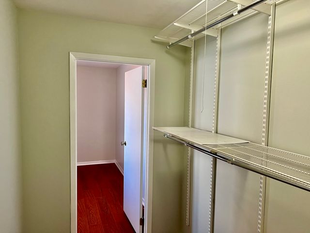 645 Le Parc Circle, Buffalo Grove, IL 60089