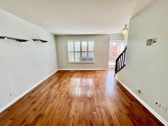 645 Le Parc Circle, Buffalo Grove, IL 60089