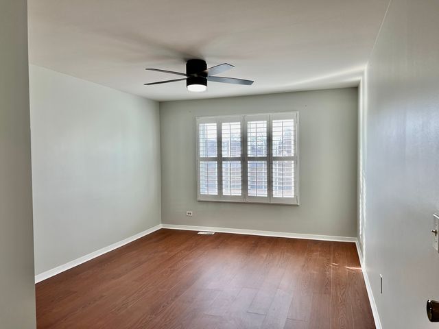 645 Le Parc Circle, Buffalo Grove, IL 60089