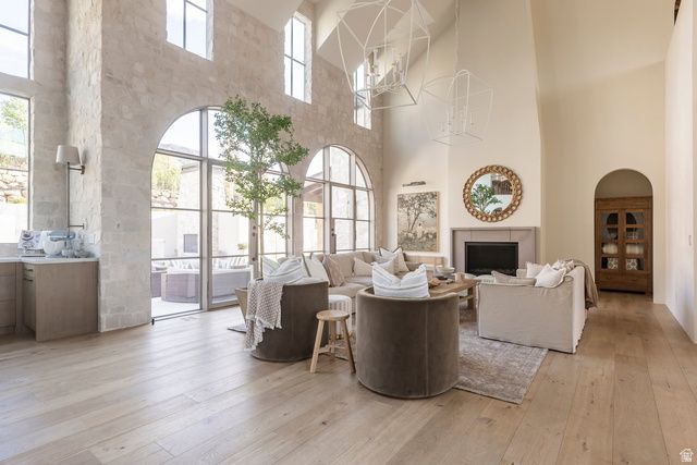 950 S ASPEN CIR, Woodland Hills, UT 84653