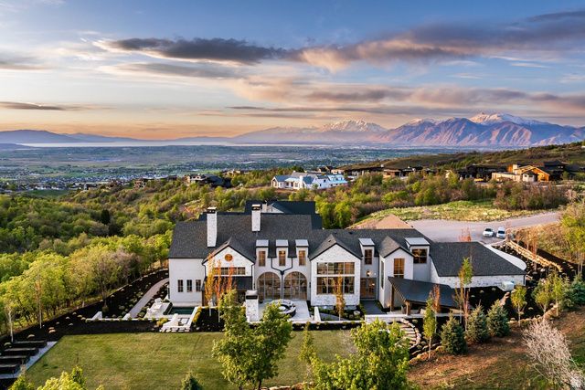950 S ASPEN CIR, Woodland Hills, UT 84653