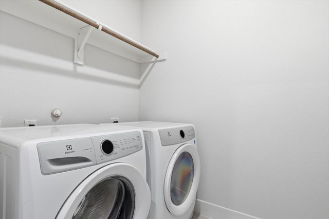 2419 Magalia Lane, Lewisville, TX 75056