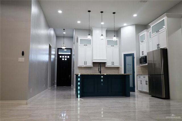 2213 Truman Avenue, Mission, TX 78572