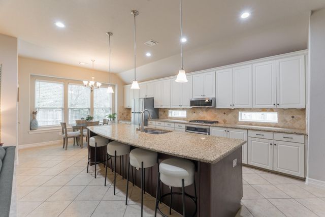 198 Hearthshire Circle, The Woodlands, TX 77354